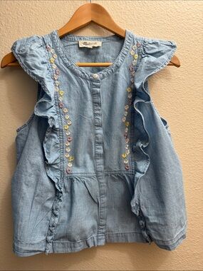 Madewell Light Blue Chambray Top with Label